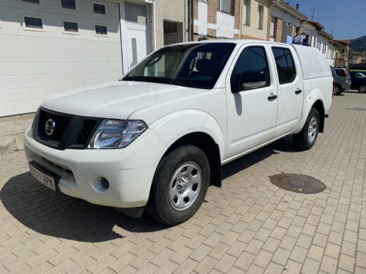 NISSAN NAVARA