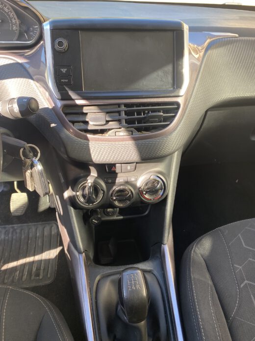 PEUGEOT 2008 - Imagen 6