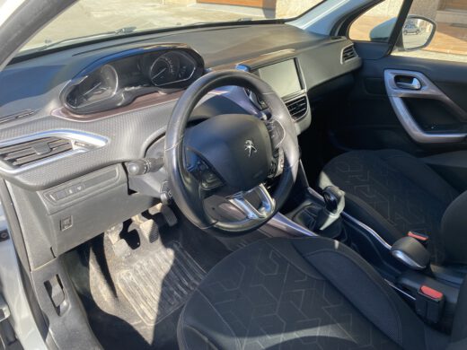 PEUGEOT 2008 - Imagen 5