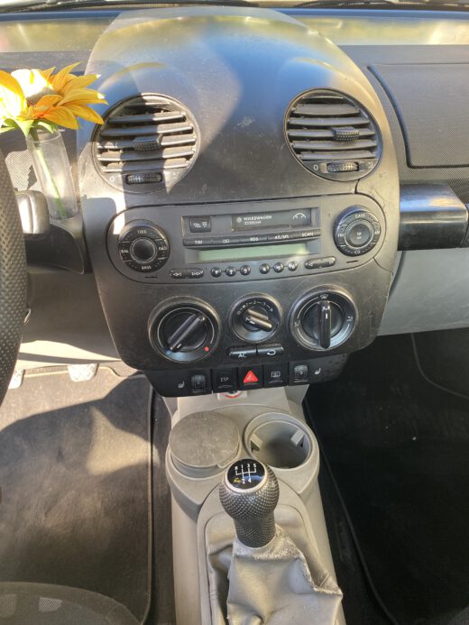 VOLKSWAGEN NEW BEETLE - Imagen 5