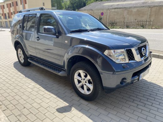 NISSAN PATHFINDER - Imagen 2